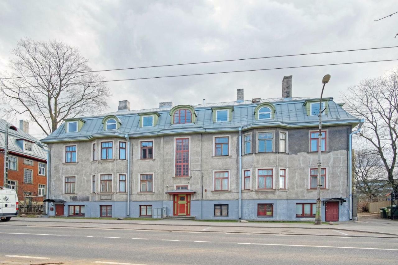 Studio On Tehnika 19 Talin Exterior foto
